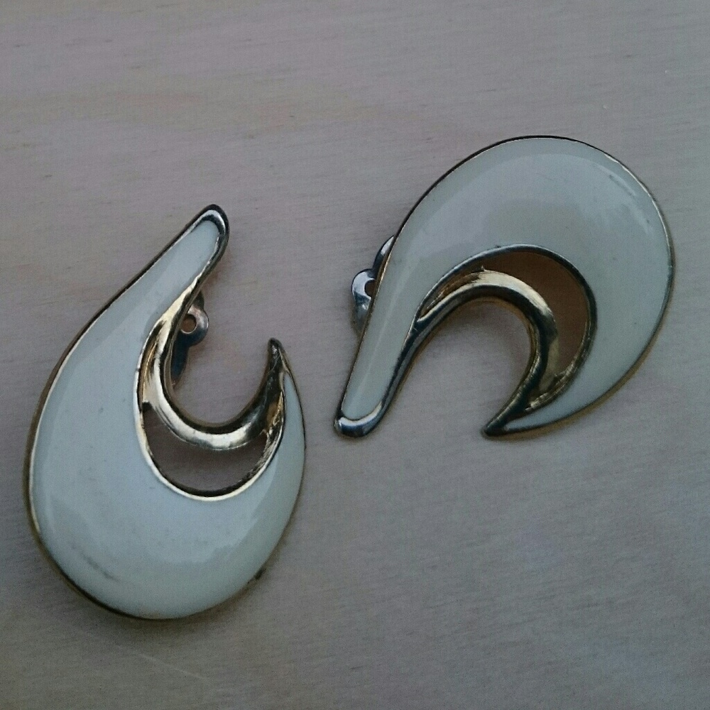 Drop of Golden Cream☕